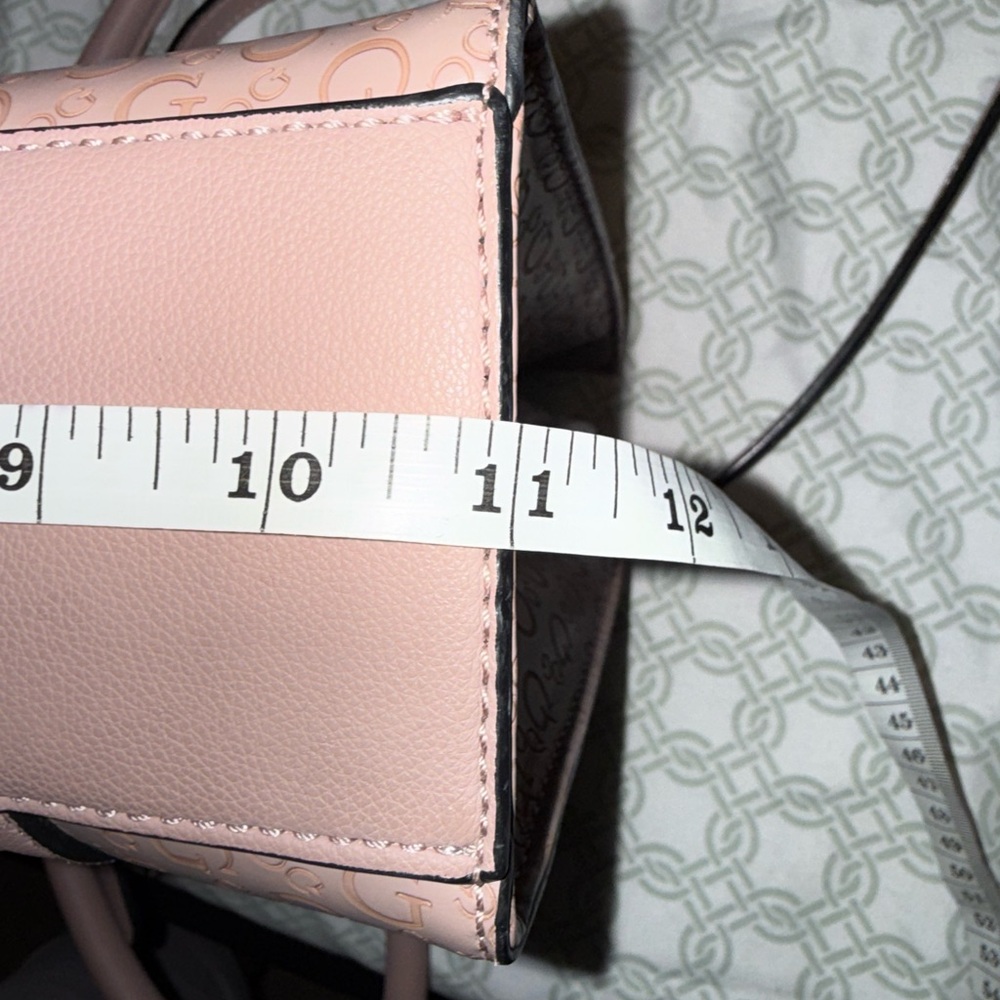 💕Final price 💕Guess Blush Pink Monogram Tote with removable strap & silver - Picture 10 of 16